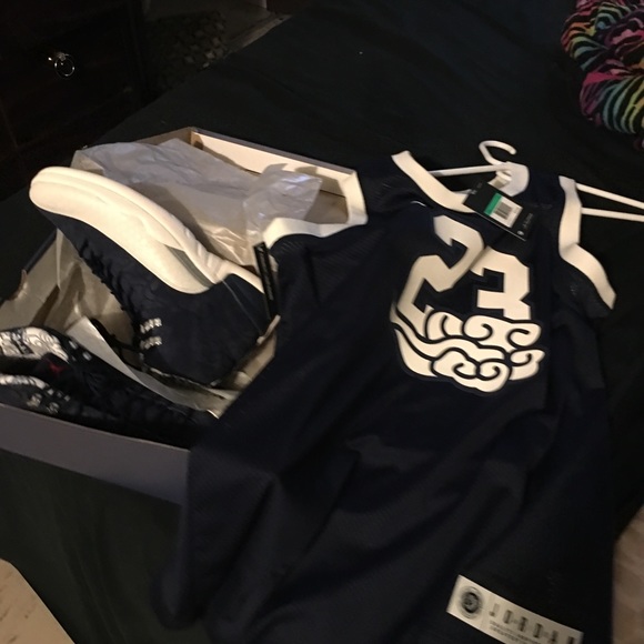 Blue jean jacket - Picture 3 of 3